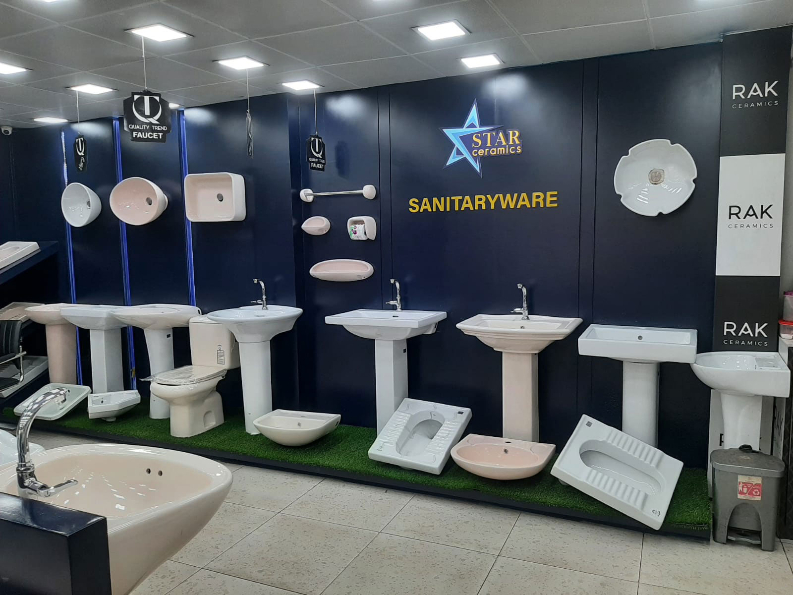 Siddique-Bazar-Showroom